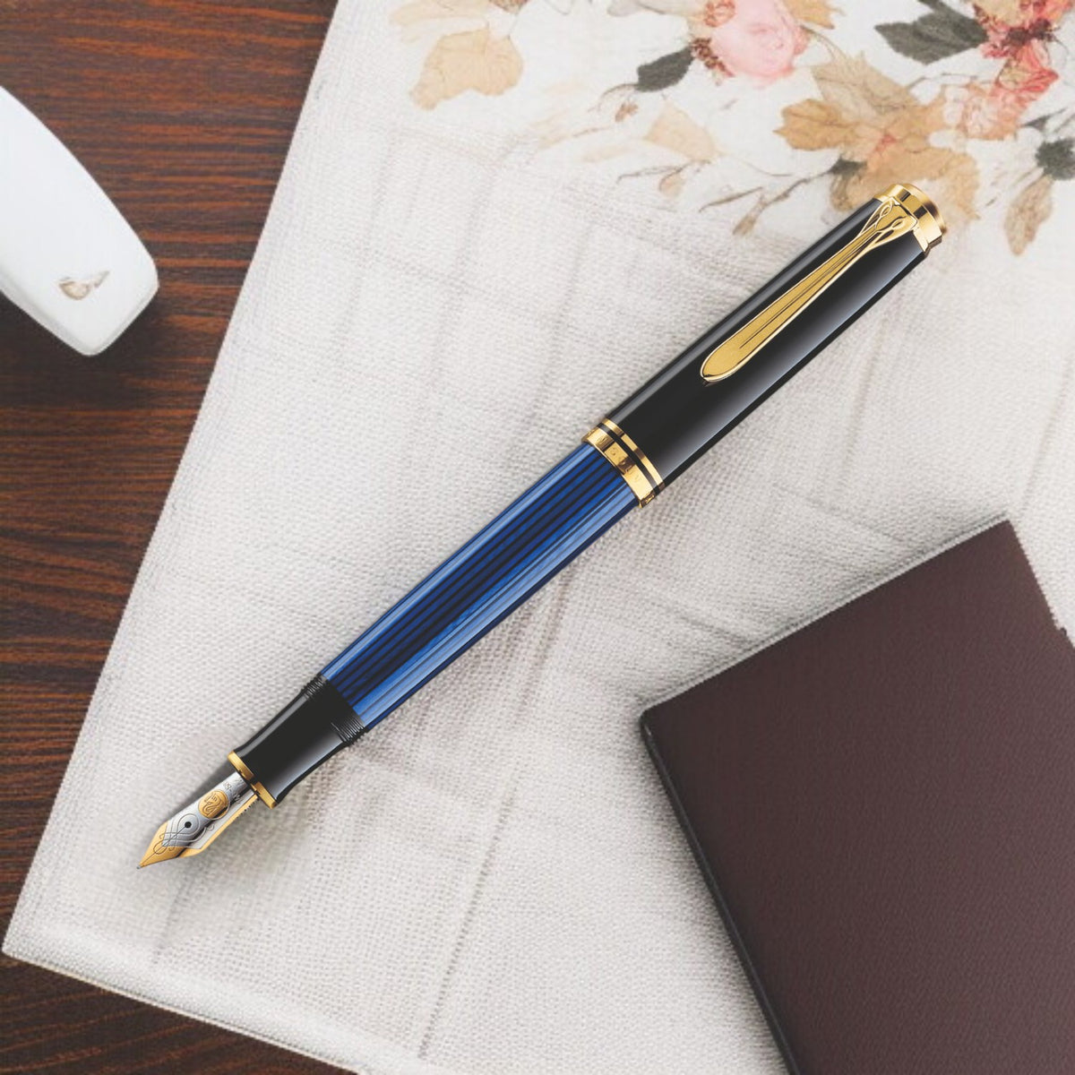Pelikan Souveran M400 Black/Blue Fountain Pen | Germany