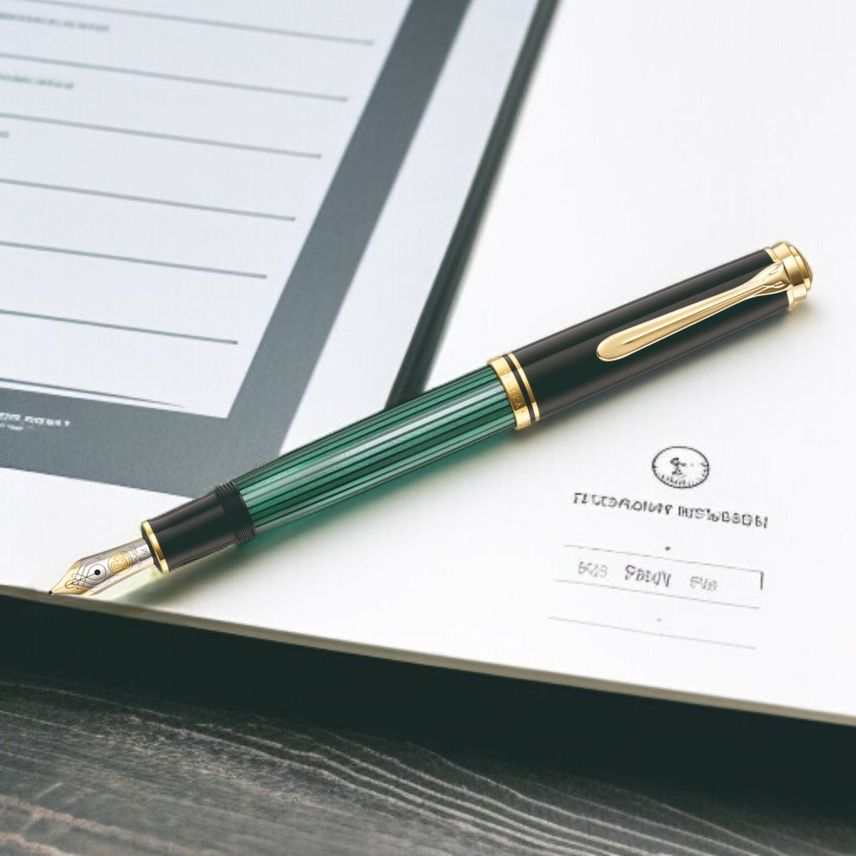 筆記具 PELIKAN Souveran D300 GREEN-STRIPE Pelikan Souveran M600 Black/Green Fountain Pen | Germany