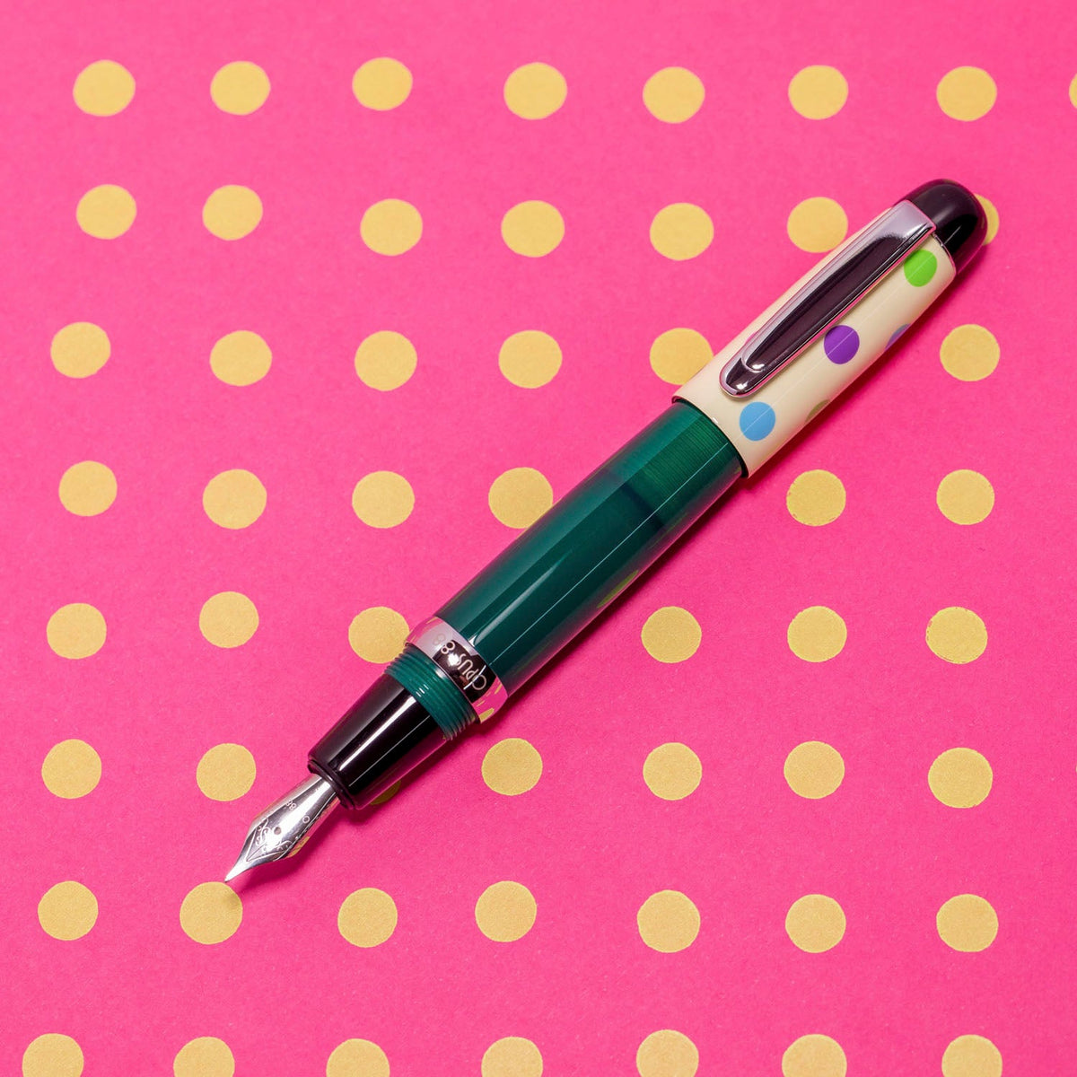 Opus 88 Mini Dot Fountain pen1