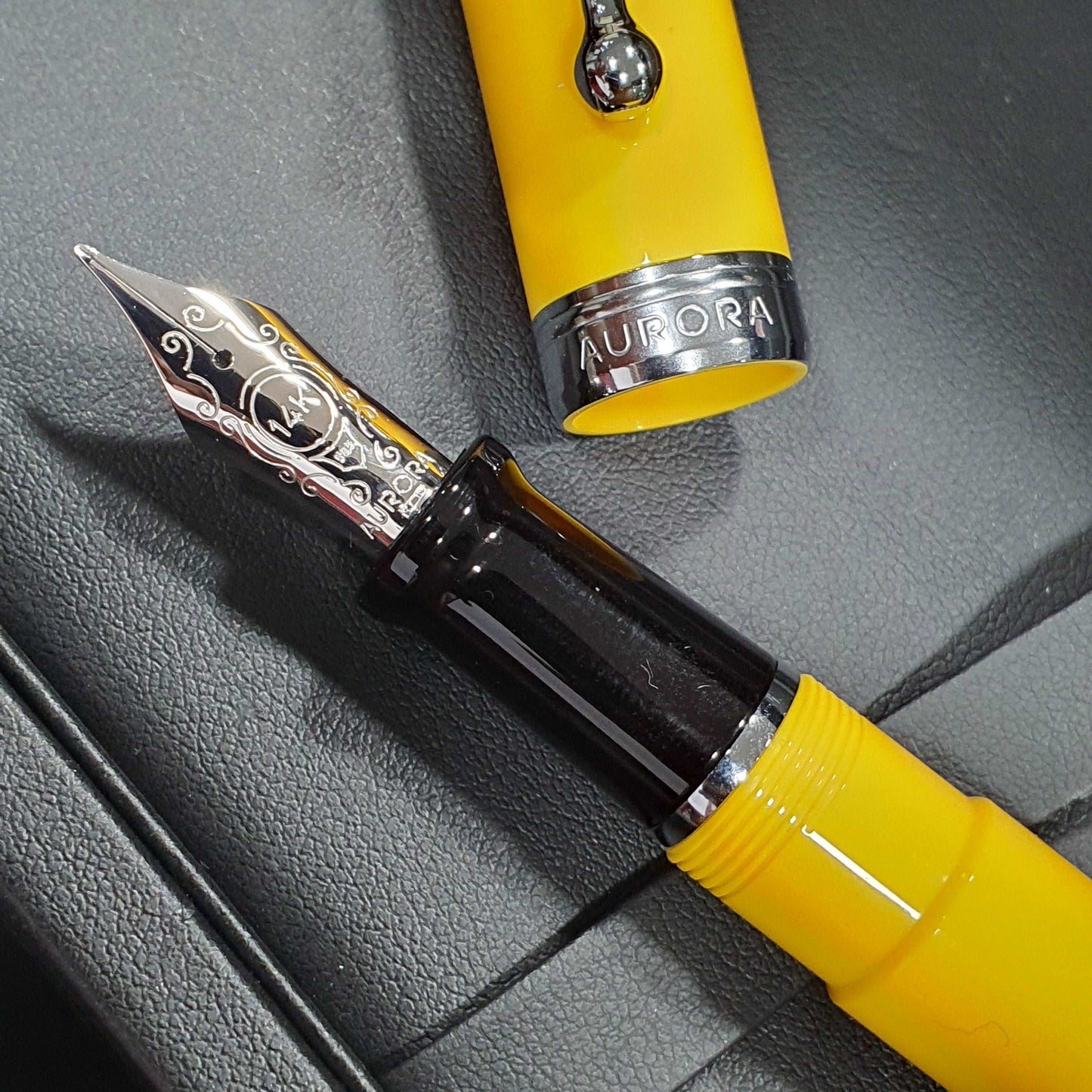 Aurora Talentum Yellow 14K Gold CT Fountain Pen D11-Y