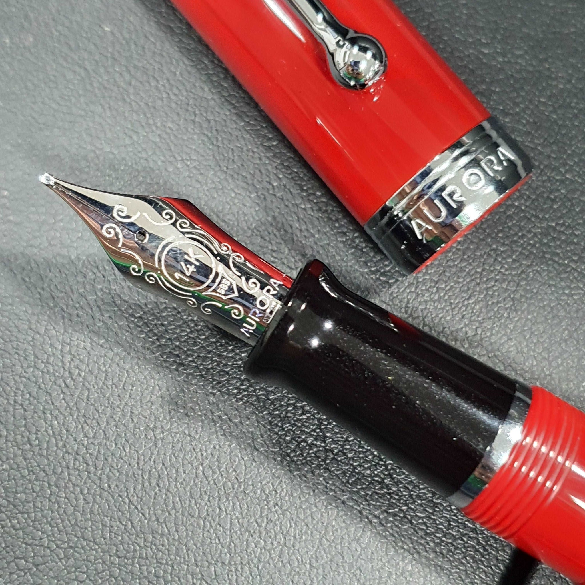 Aurora Talentum Red 14K Gold CT Fountain Pen D11-R