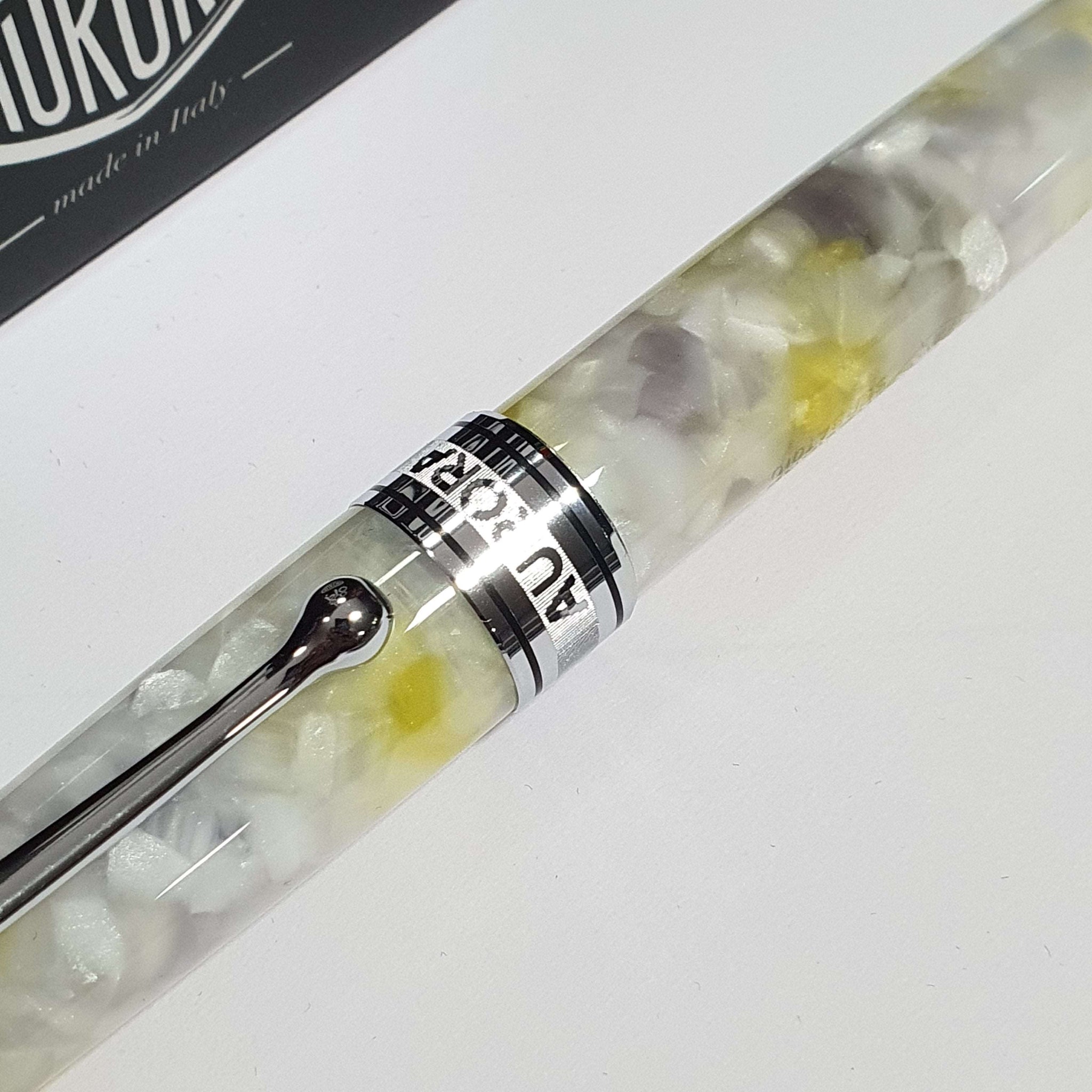 Aurora Optima Caleidoscopio Luce Bianca Fountain Pen 996-CKW (Limited Edition)