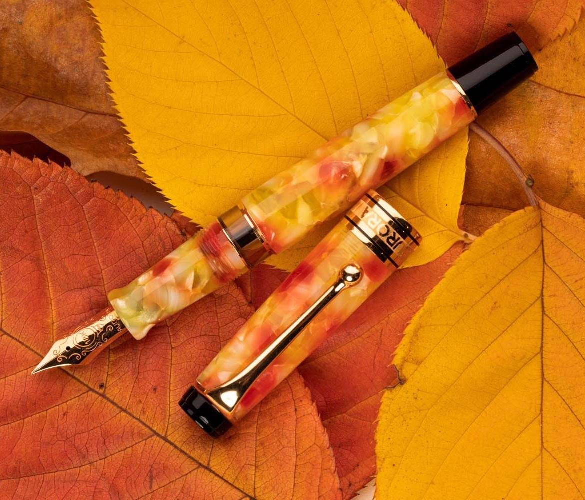 Aurora Optima Caleidoscopio Luce Gialla RT Fountain Pen 996-PKG (Limited Edition) having marbled finish
