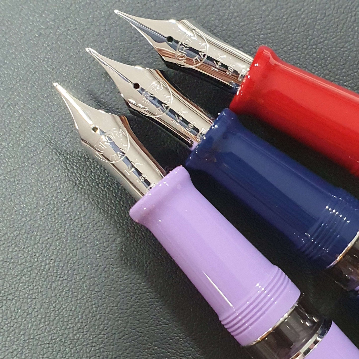 Aurora Optima Flex Red Fountain Pen 997-RO (Limited Edition)