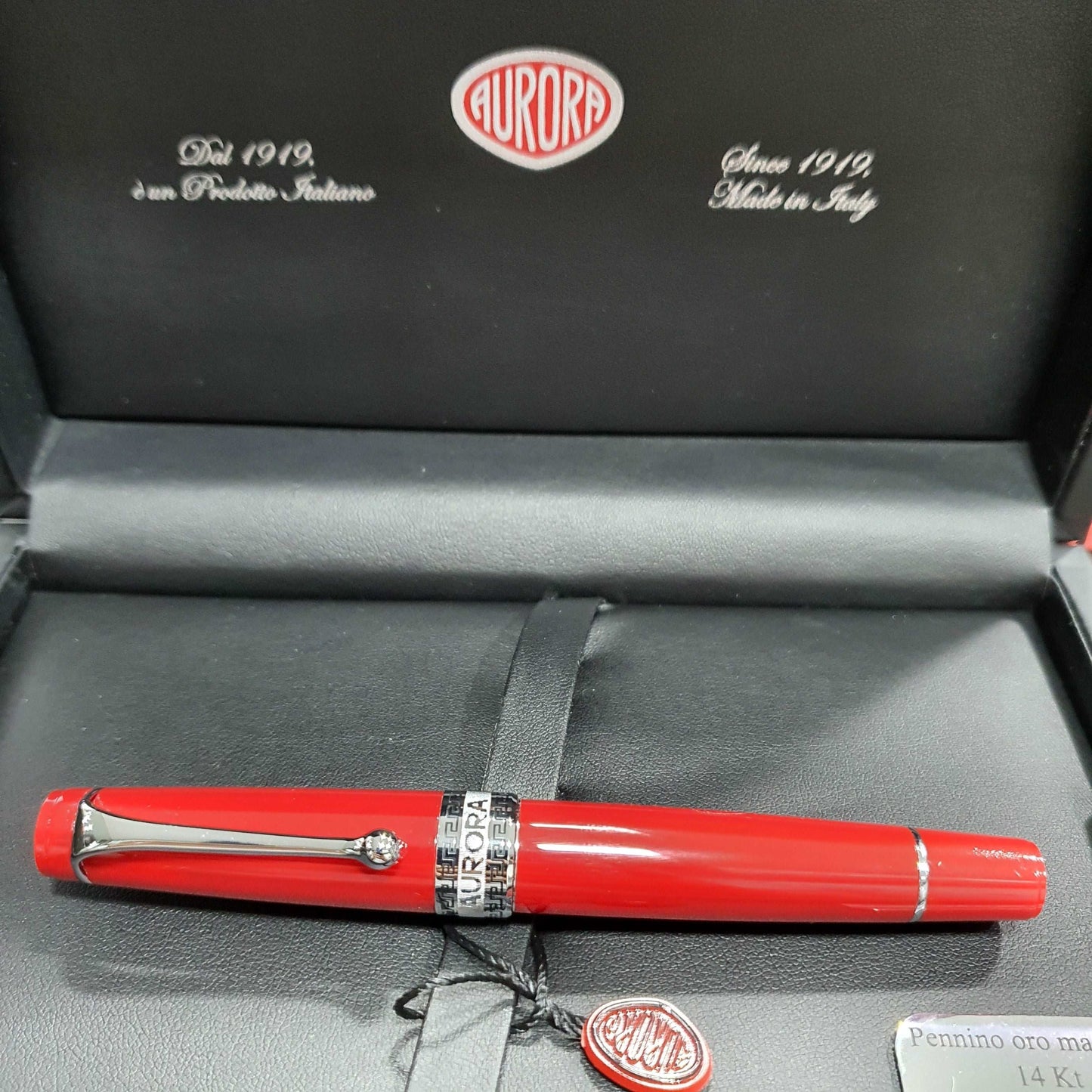 Aurora Optima Flex Red Fountain Pen 997-RO (Limited Edition)