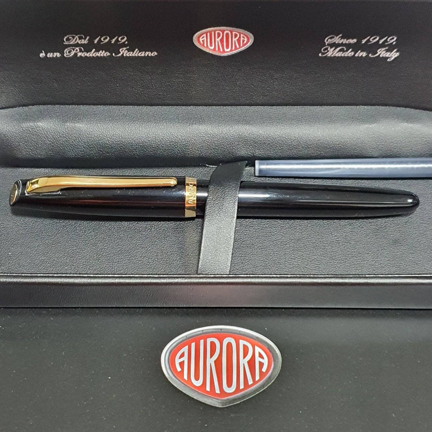 Aurora Style Resin Black GT Fountain Pen E12-DN