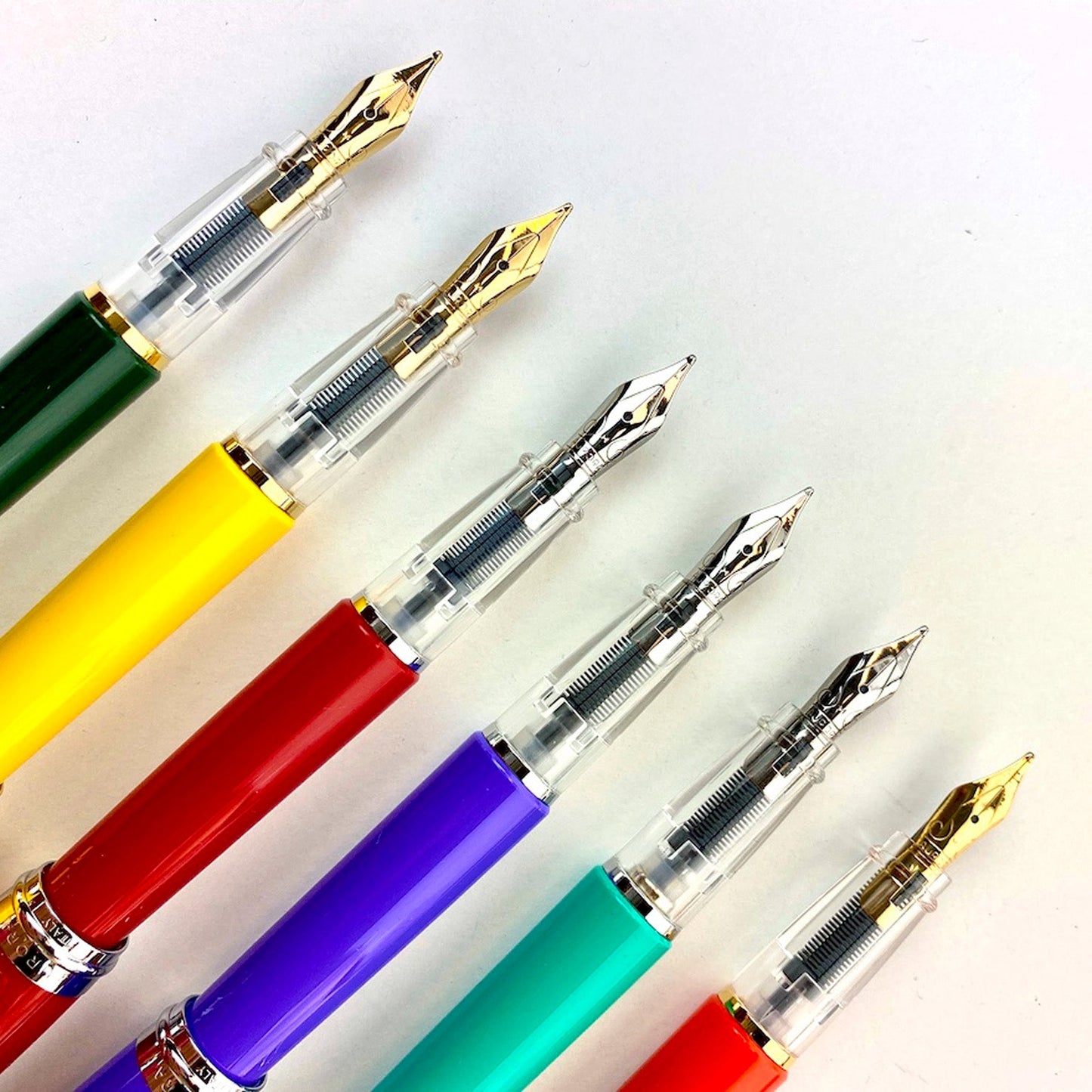 Aurora Ipsilon Demo Red CT Fountain Pen