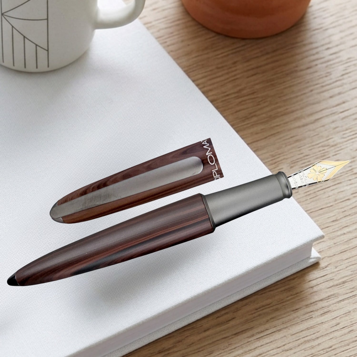 Diplomat Aero Black Forest 14CT Fountain Pen