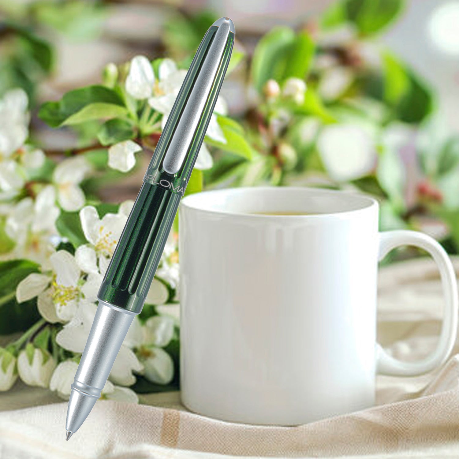 Diplomat Aero Evergreen Roller Ball Pen D40325030