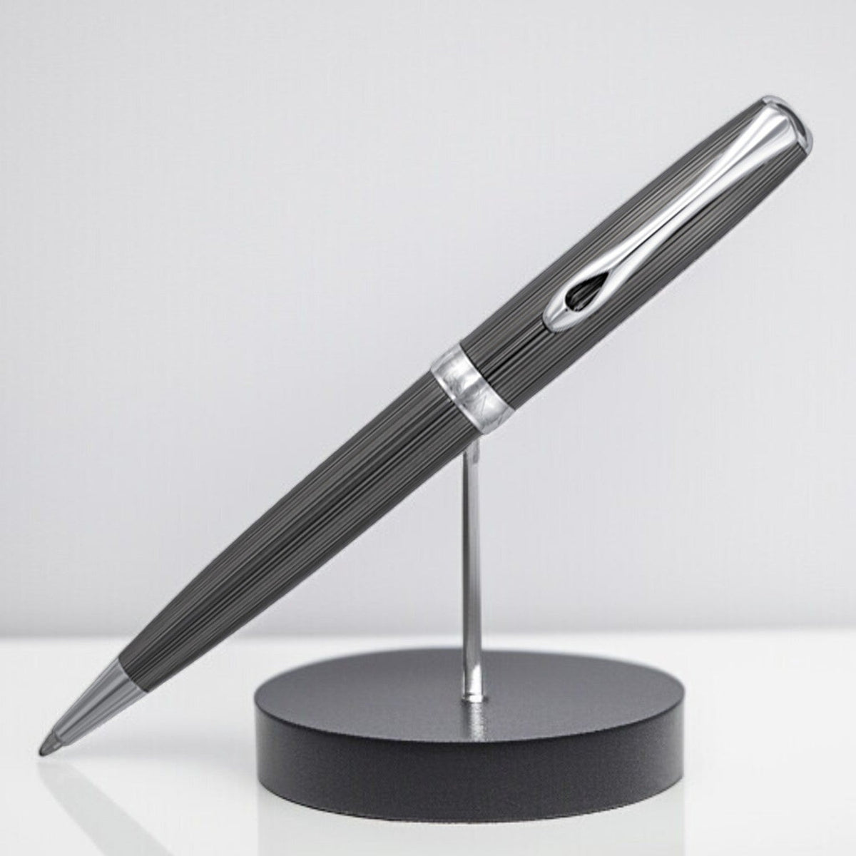 Diplomat Excellence A2 Guilloche Black CT Ballpoint Pen D40222040