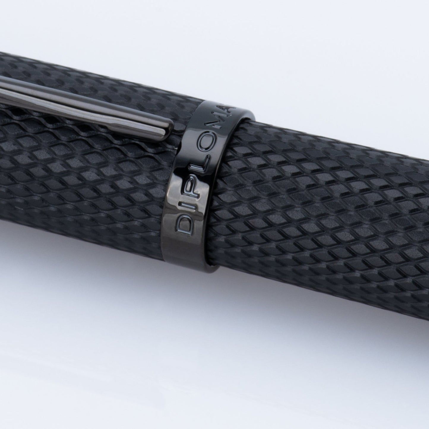 Diplomat Viper Black Guilloche Ballpoint Pen D41301040