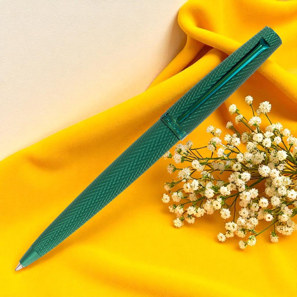 Diplomat Viper Green Guilloche Ballpoint Pen D41304040