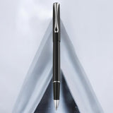 Diplomat Traveller Black Lacquer Roller Ball Pen D20000652