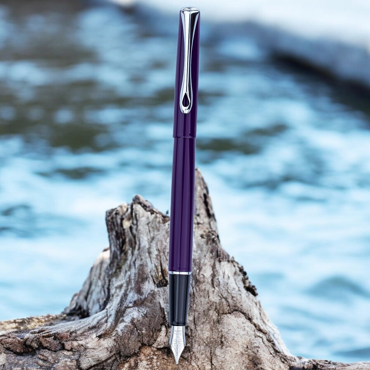 Diplomat Traveller Deep Purple Fountain Pen