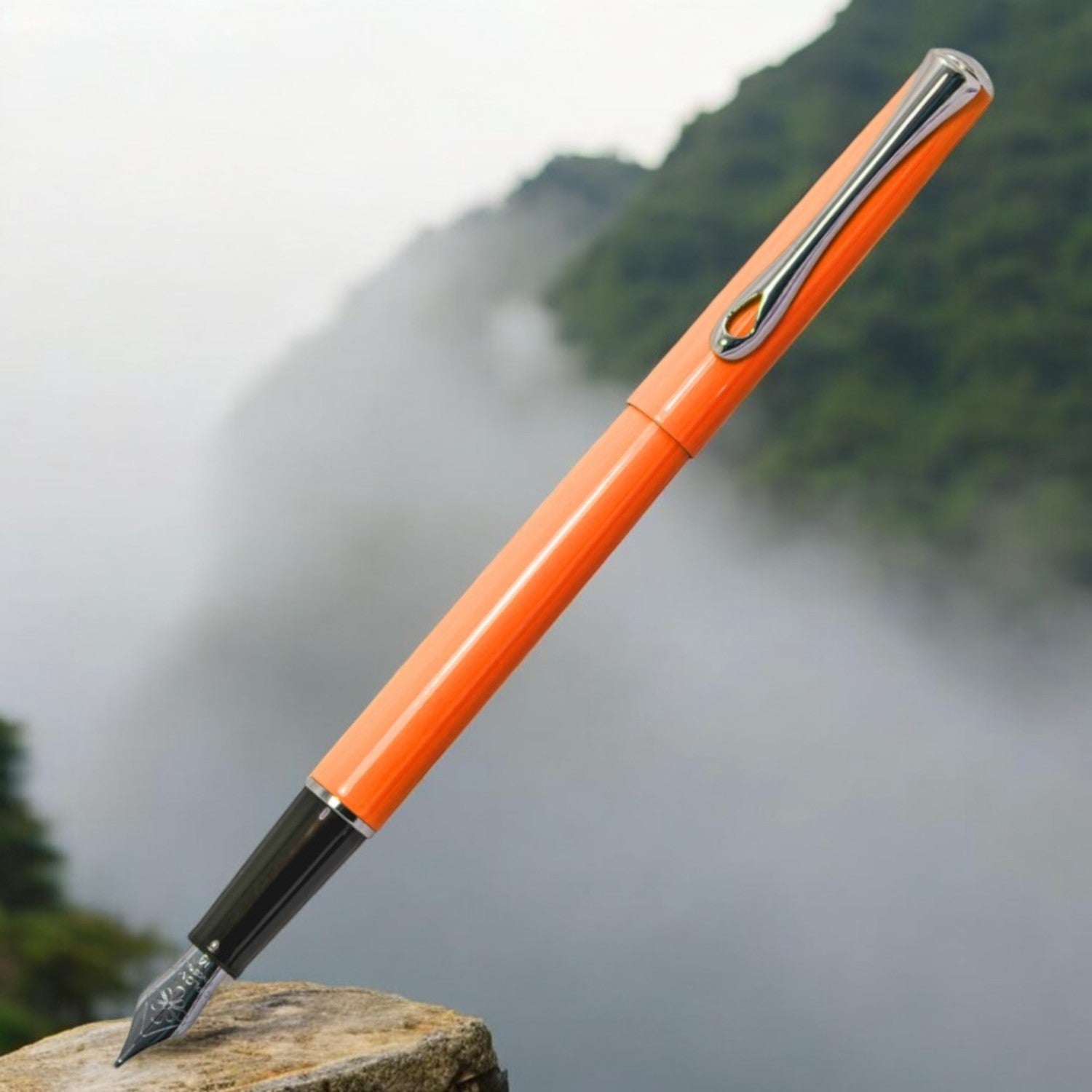 Diplomat Traveller Lumi Orange Fountain Pen