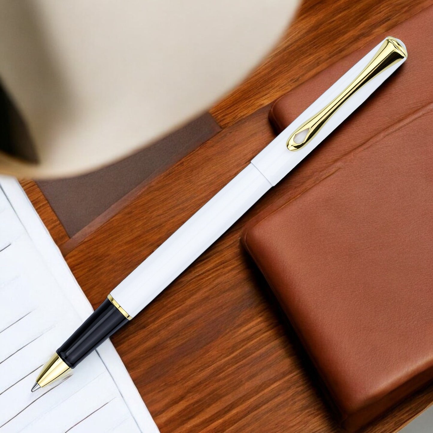 Diplomat Traveller Snow White Gold Roller Ball Pen D40705030