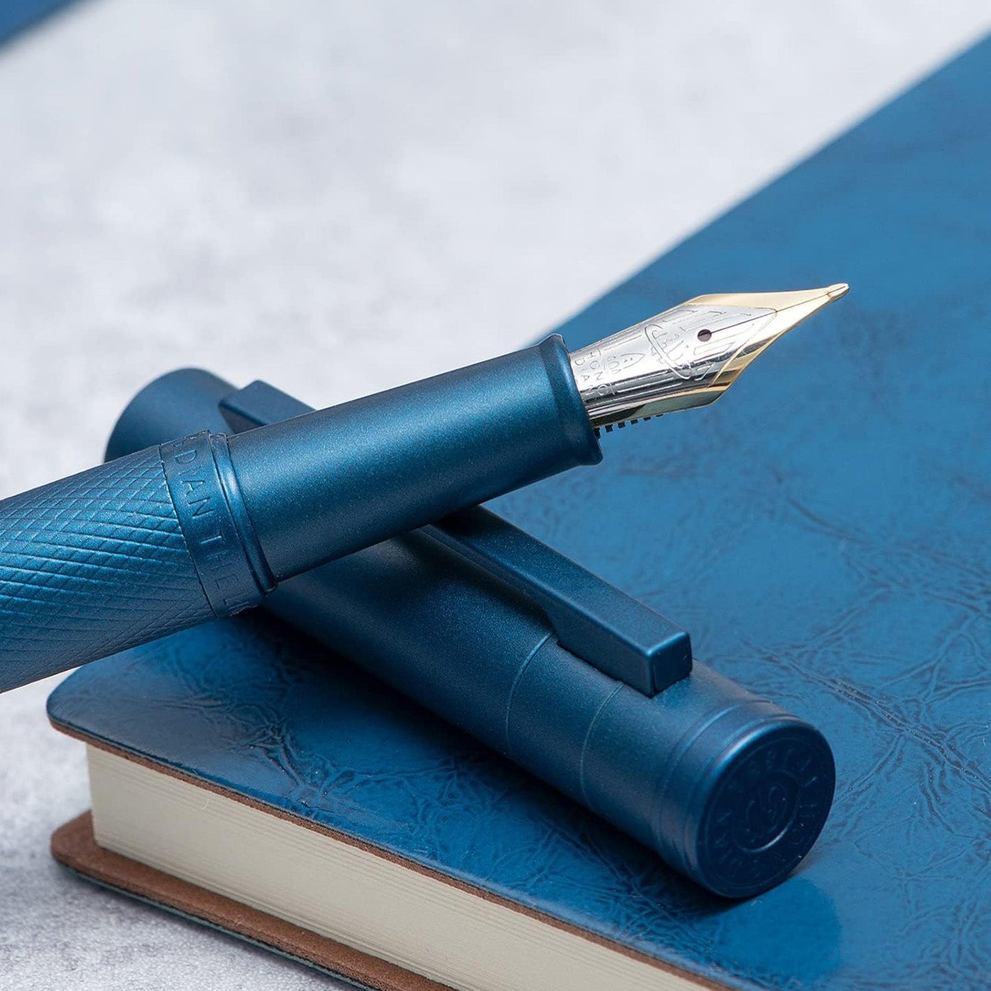 Hongdian 1851 Dark Blue PVD Fountain Pen