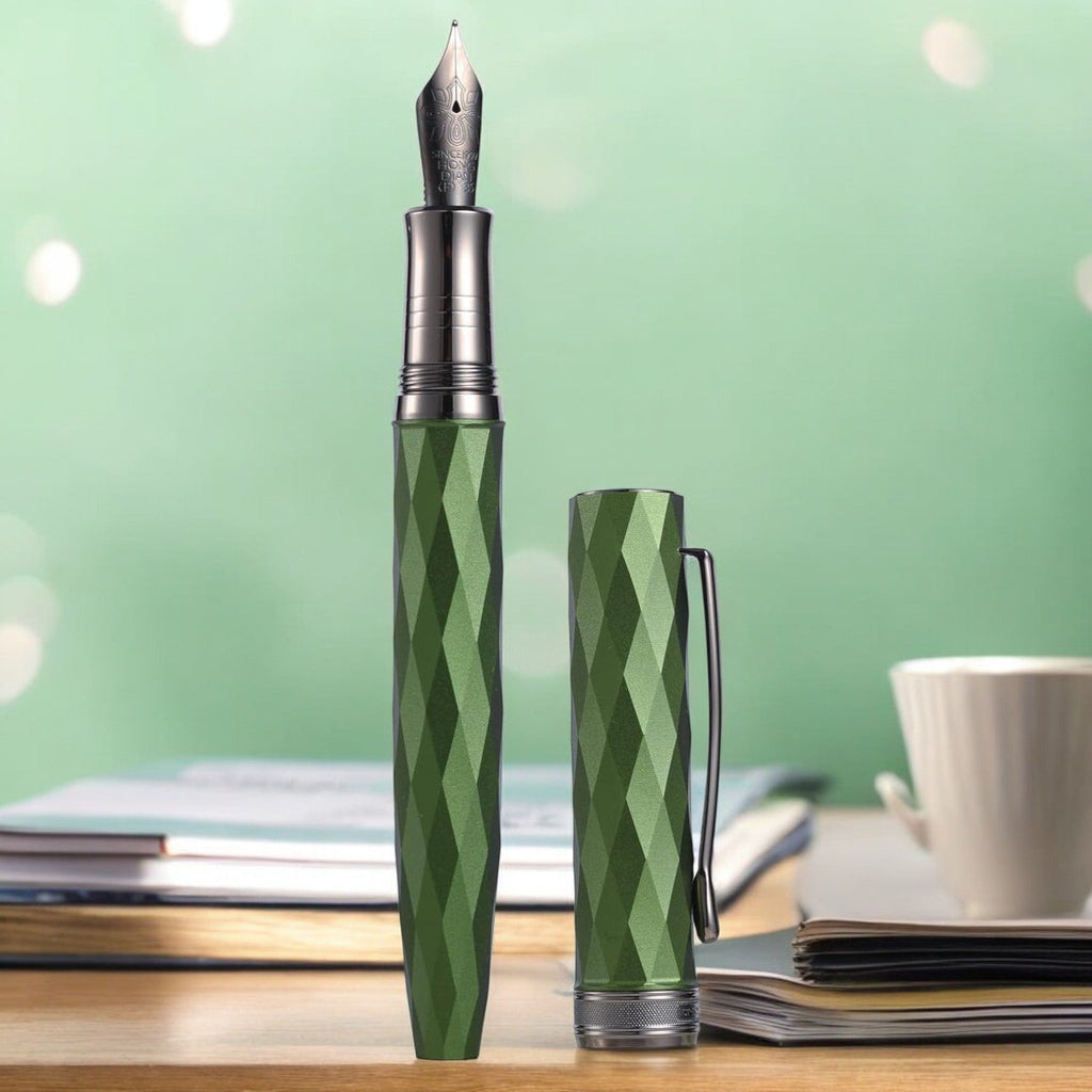 Hongdian N11 Louvre Green RT Fountain Pen