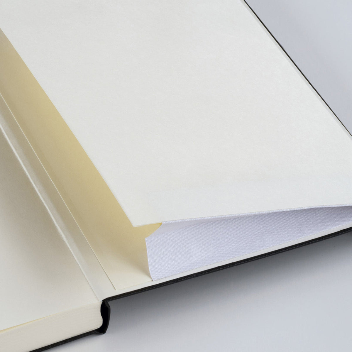 Leuchtturm1917 120G Edition Navy Hardcover Notebook (A5 - Dotted) 372383
