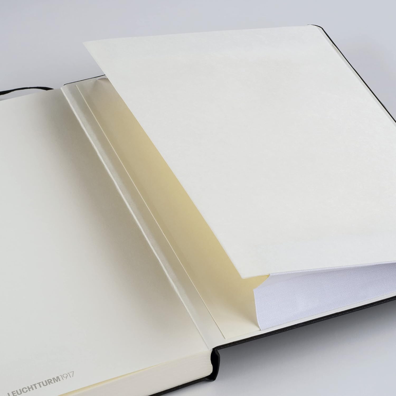 Leuchtturm1917 Master?Slim Sage Hardcover Notebook (A4+ - Squared) 363919