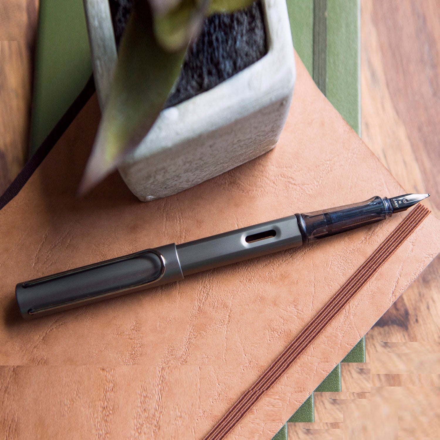 ペンミ　K Lamy 057 Lx Ruthenium Fountain Pen