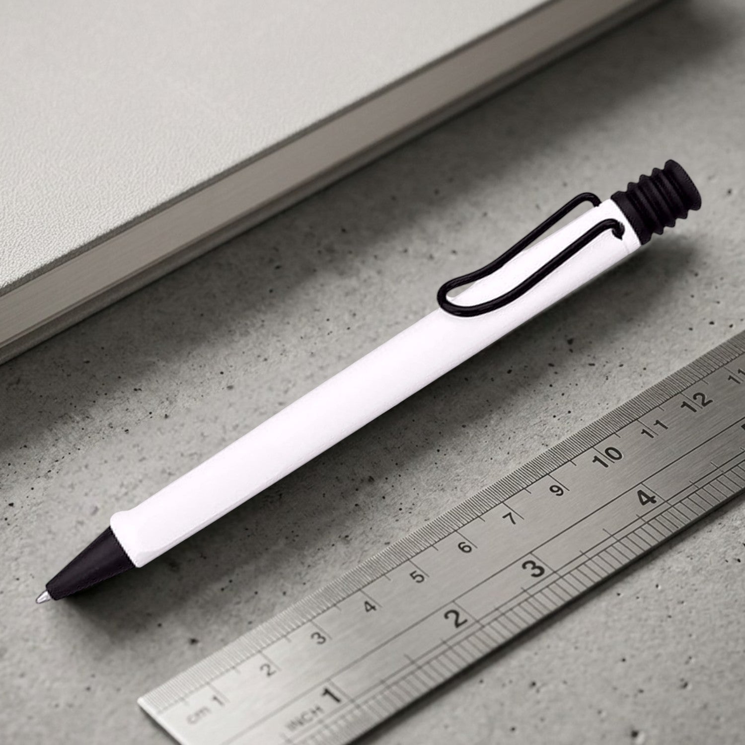 Lamy 219 Safari White/Black Ballpoint Pen 4037671 (Special Edition)