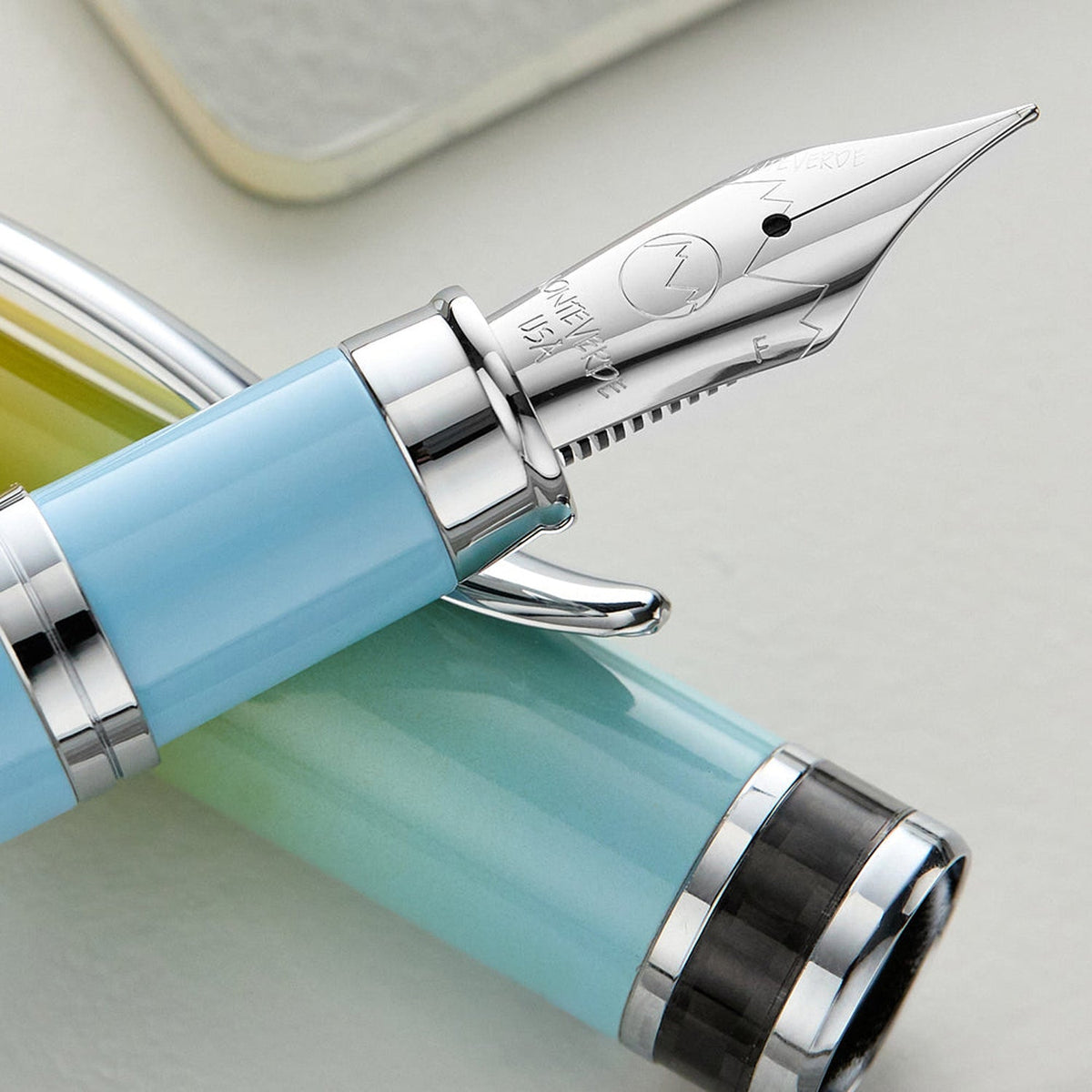 Monteverde Innova Ombre Fusion Bliss CT Fountain Pen