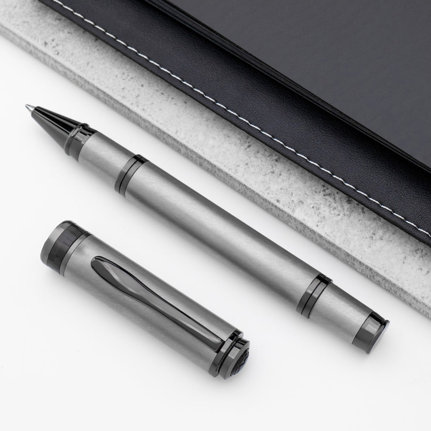 Monteverde Innova TI Titanium PVD Roller Ball Pen MV47008 (Limited Edition)