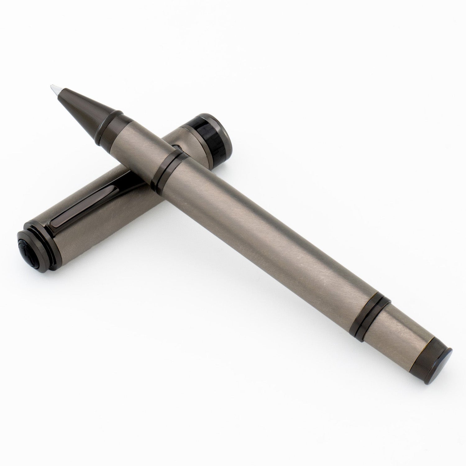 Monteverde Innova TI Titanium PVD Roller Ball Pen MV47008 (Limited Edition)