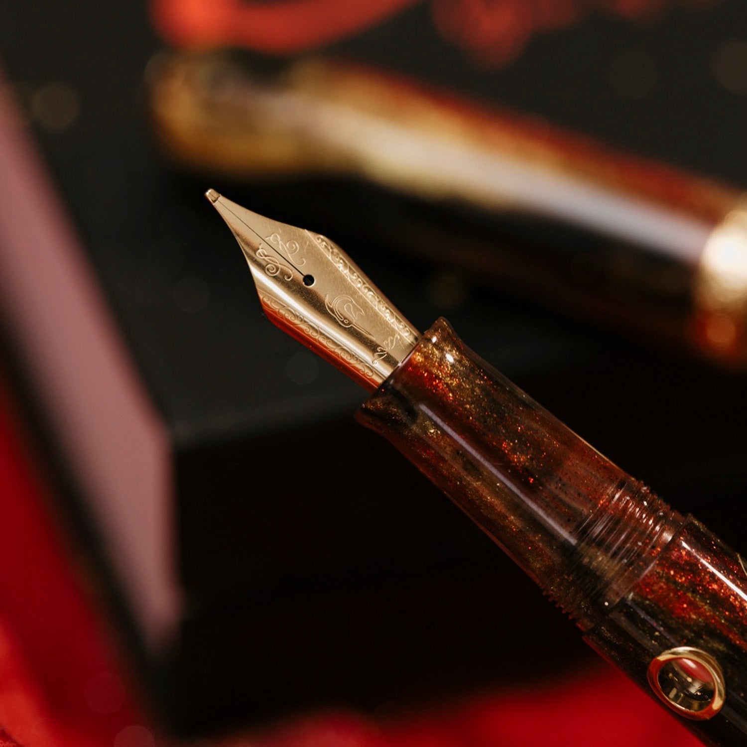 Nahvalur 2024 Pen of the Year Dragon GT Fountain Pen (Limited Edition)