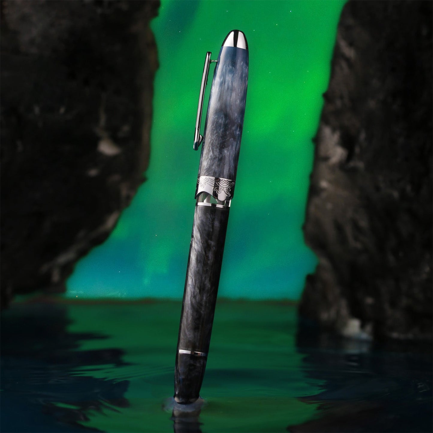 Nahvalur Horizon Aurora CT Fountain Pen