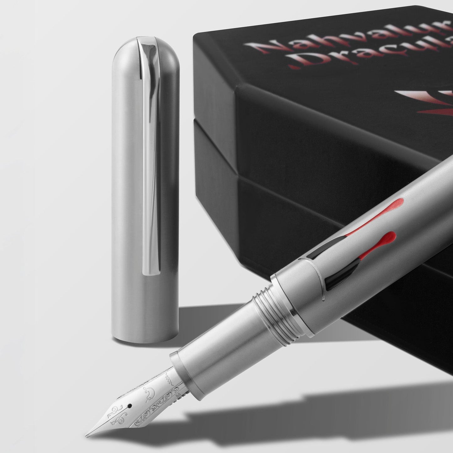 Nahvalur Nautilus Dracula CT Fountain Pen (Limited Edition)