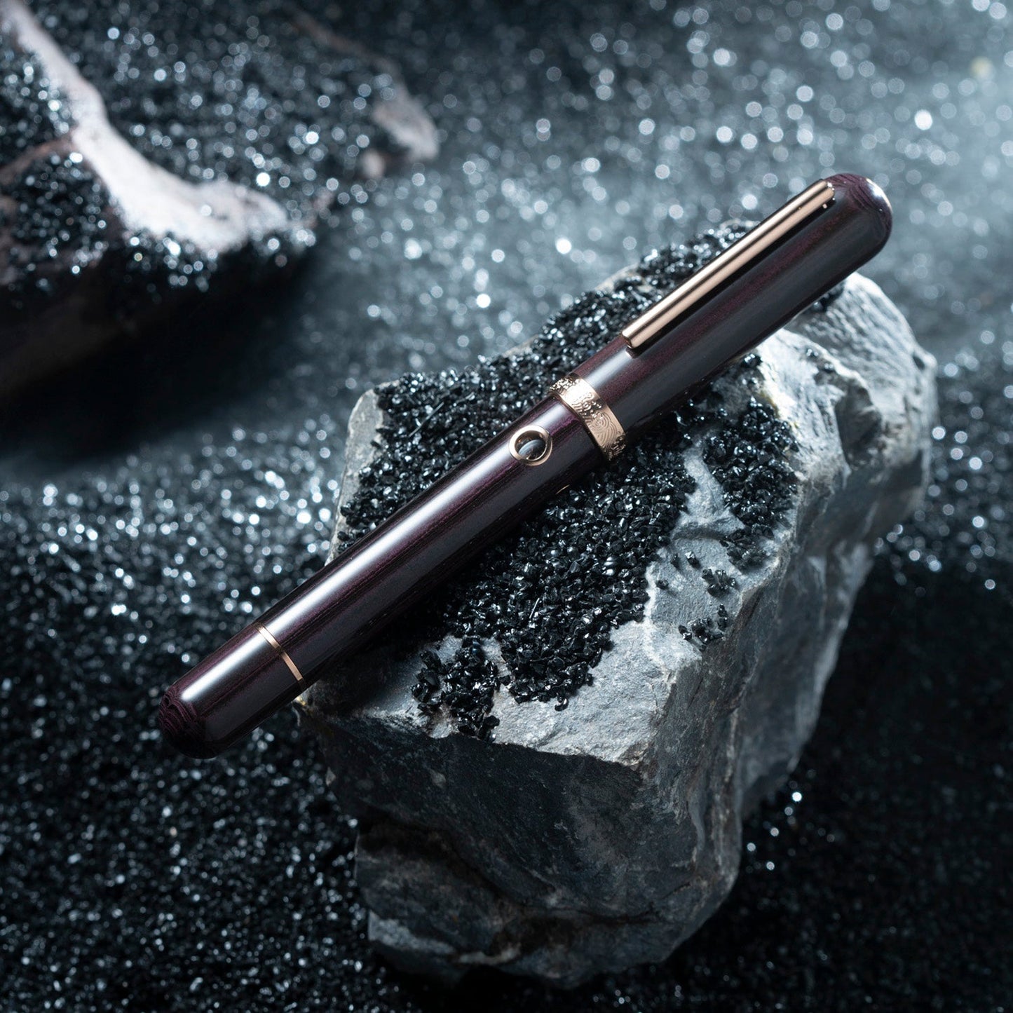 Nahvalur Nautilus Stylophora Berry RGT Fountain Pen