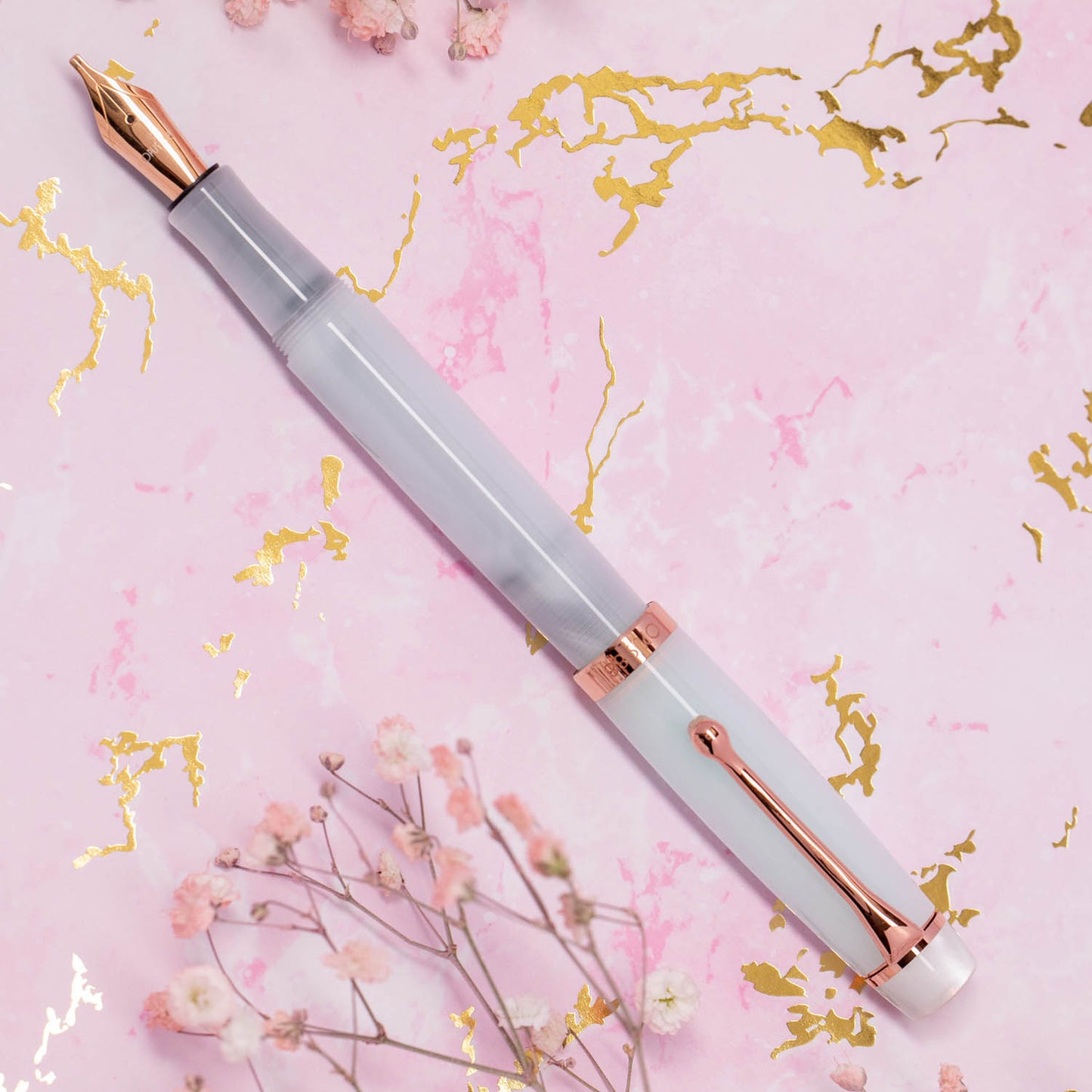Opus 88 Harmony Cloud Dancer RGT Fountain pen