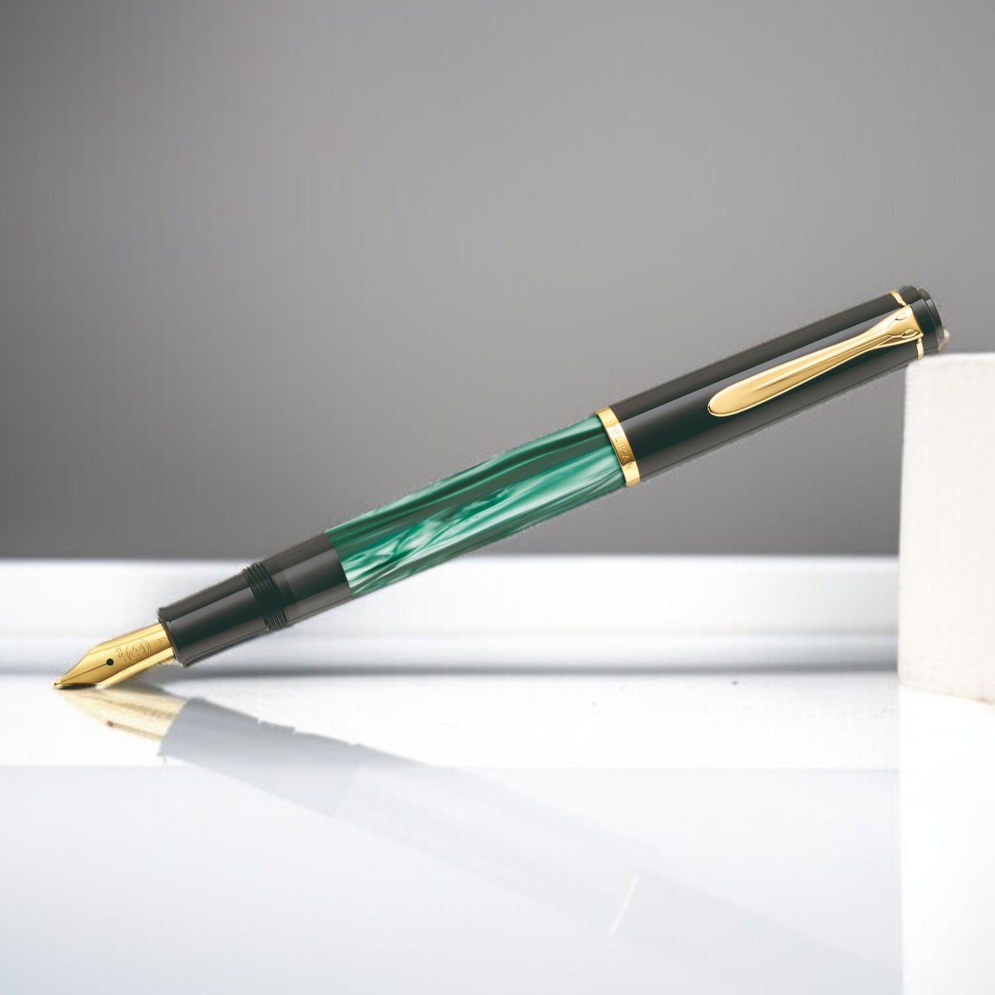Pelikan Classic M200 Green Marbled Fountain Pen