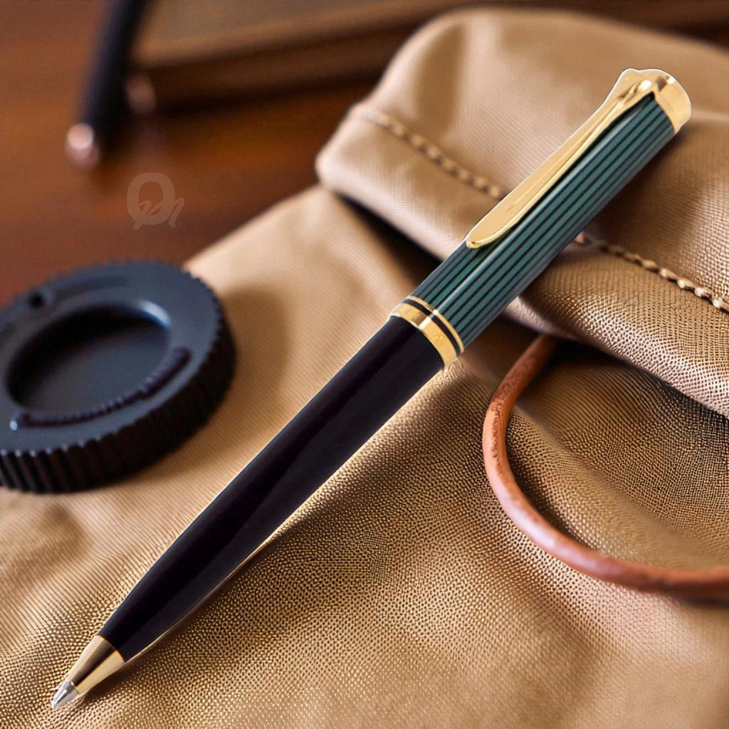 Pelikan Souveran K800 Black/Green Ballpoint Pen 987834