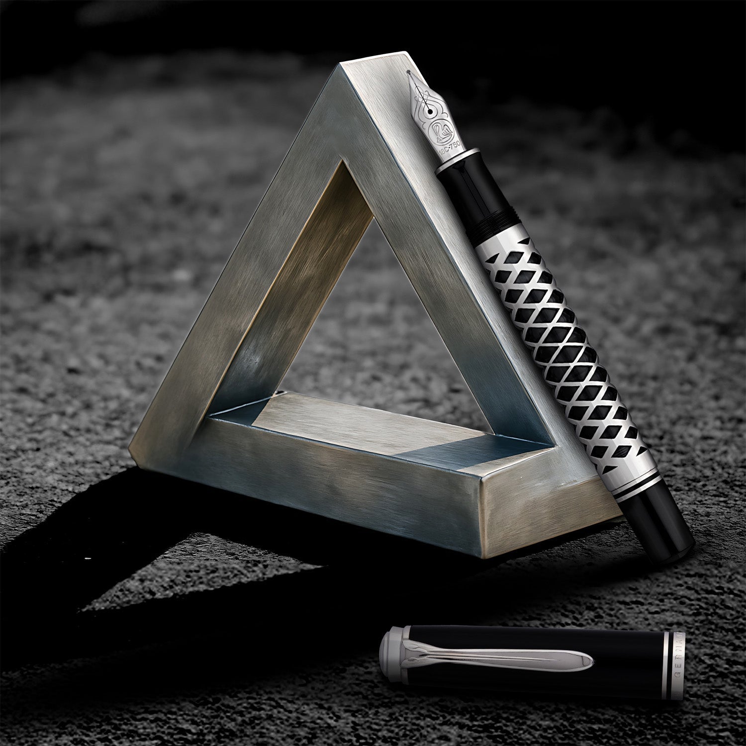 Pelikan Souveran M805 Metal Sleeve Fountain Pen (Special Edition)