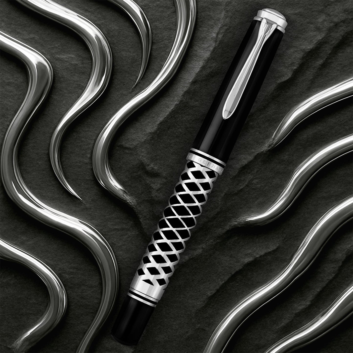 Pelikan Souveran M805 Metal Sleeve Fountain Pen (Special Edition)