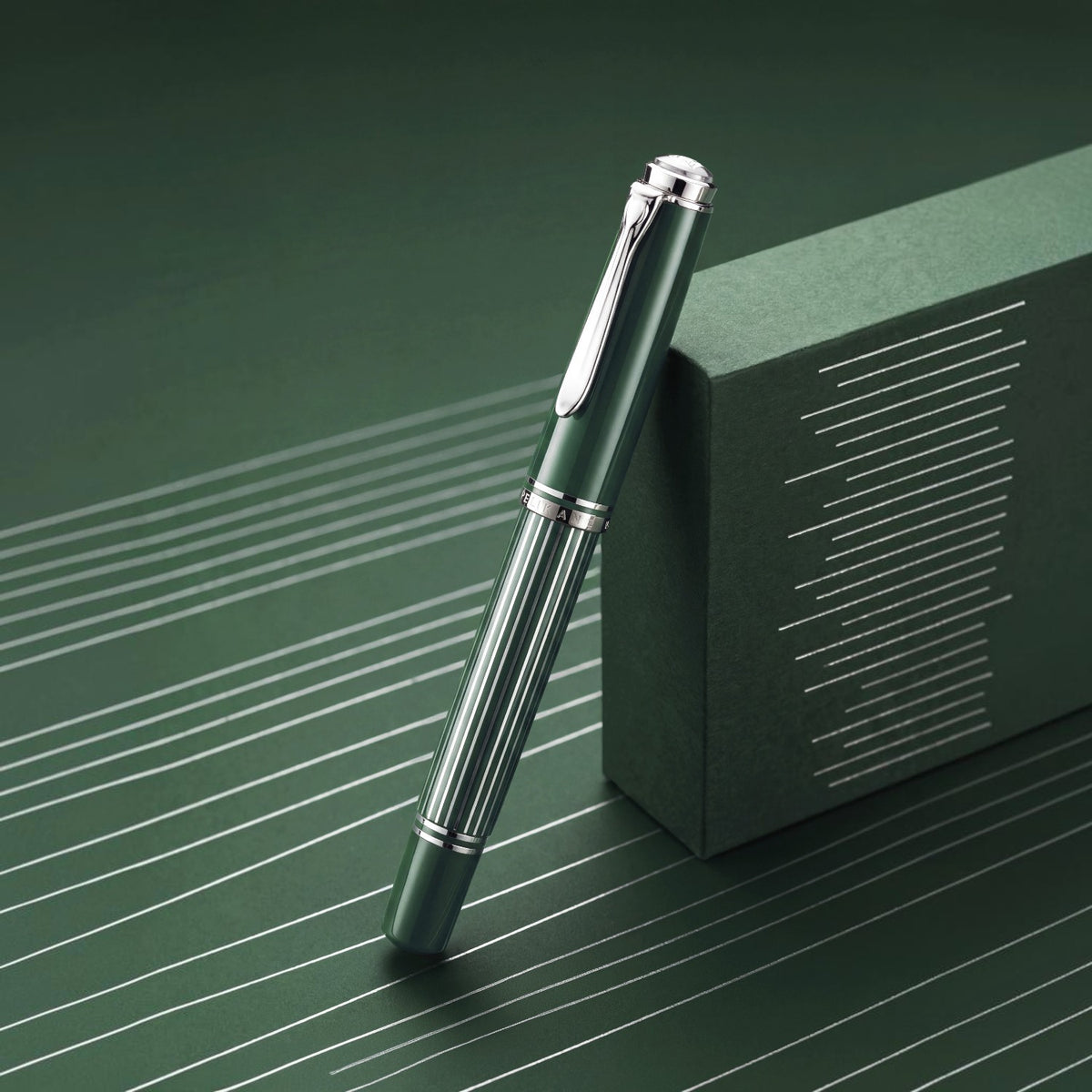 Pelikan Souveran M815 Metal Striped Green Fountain Pen (Special Edition)