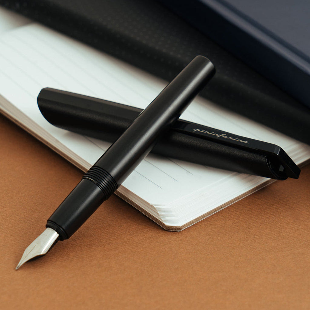 Pininfarina Segno Pf Go Black PVD Fountain Pen