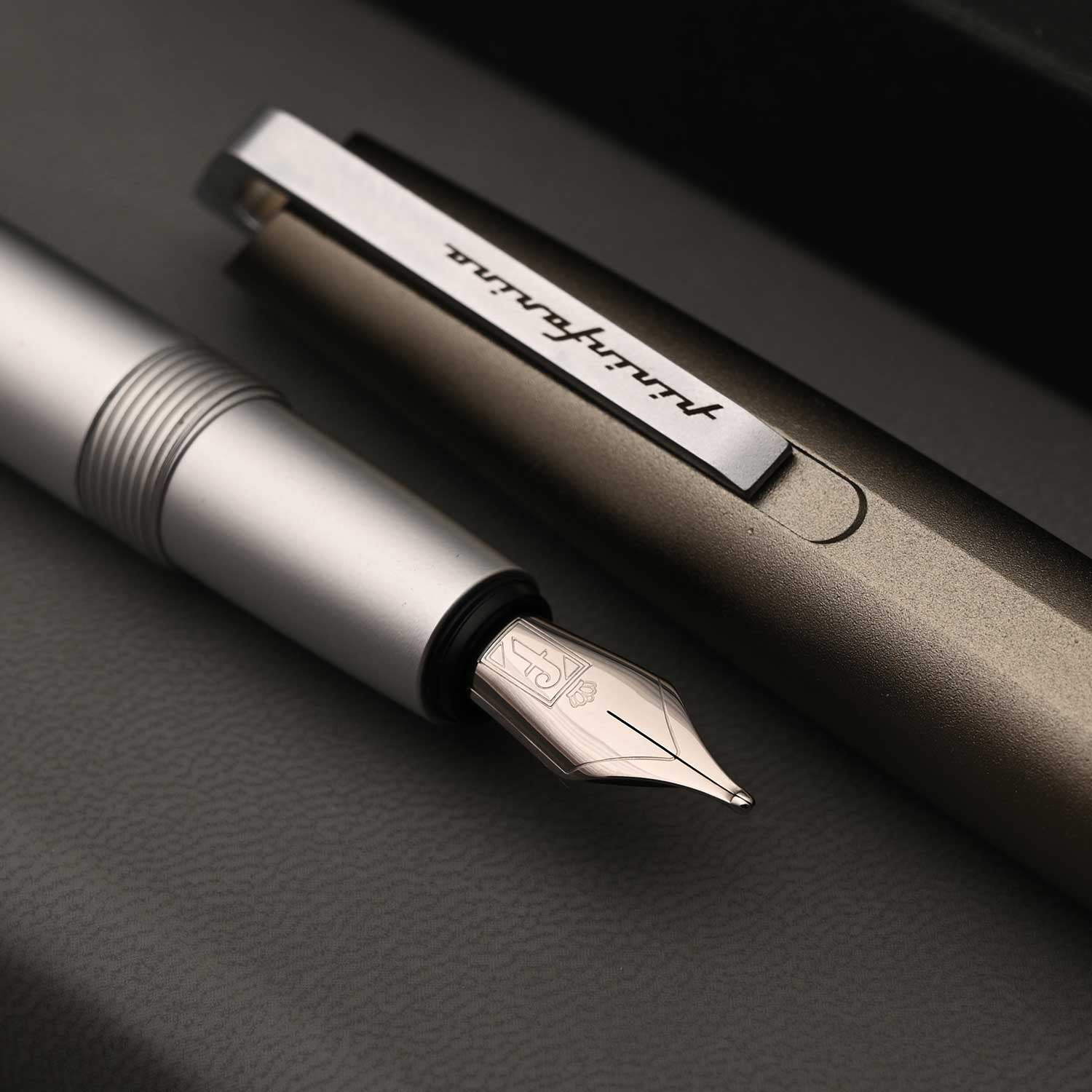 Pininfarina Segno Pf Go Titanio PVD Fountain Pen