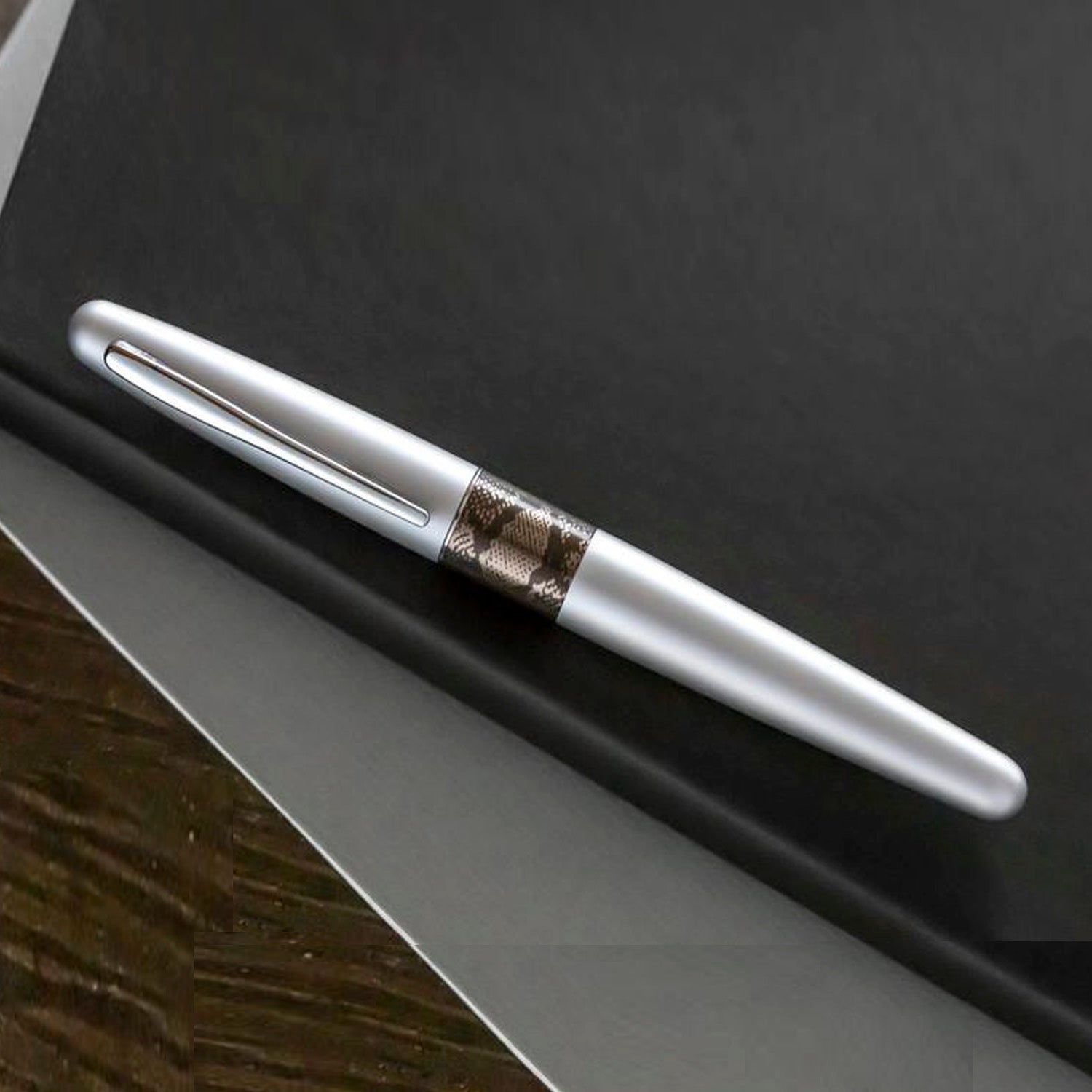 Pilot Metropolitan Python CT Roller Ball Pen BL-MR2-7-PTN-B