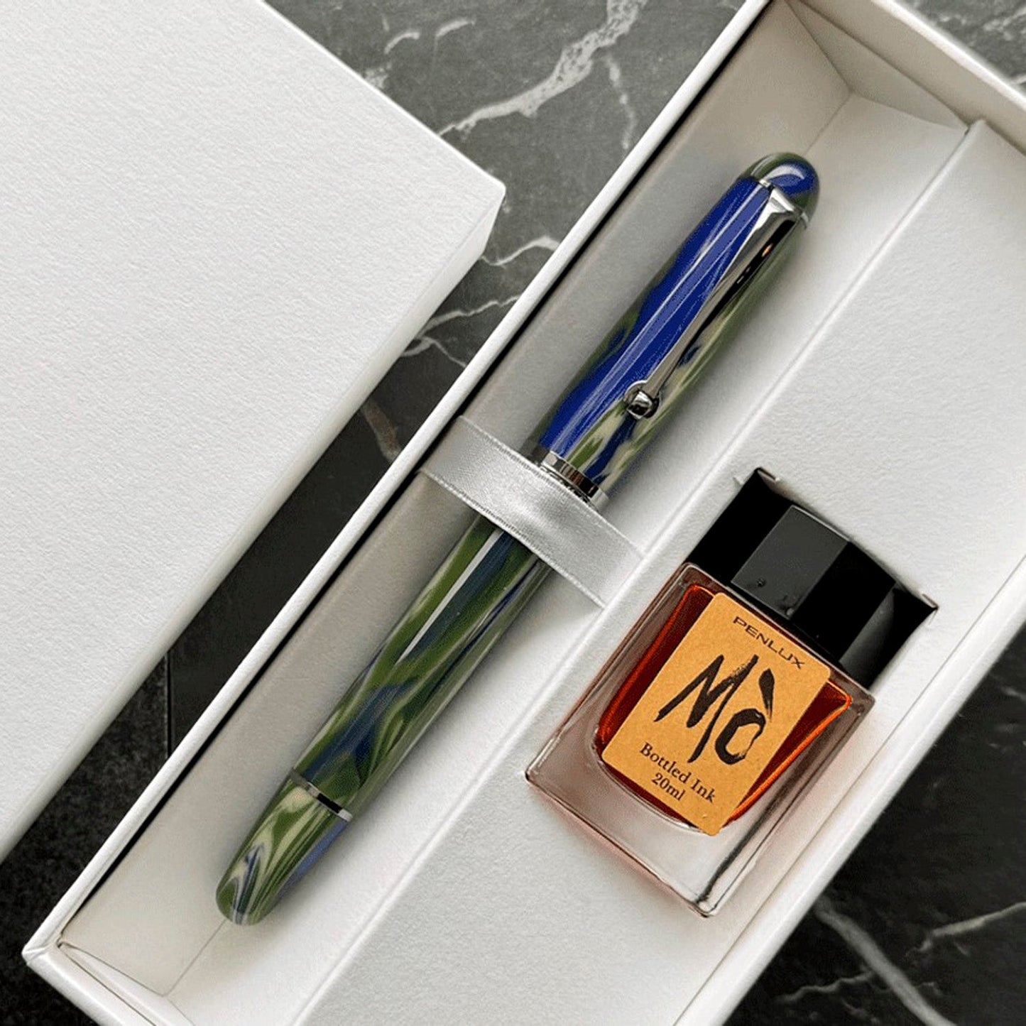 Penlux Masterpiece Delgado The Green Earth Fountain Pen (Limited Edition)