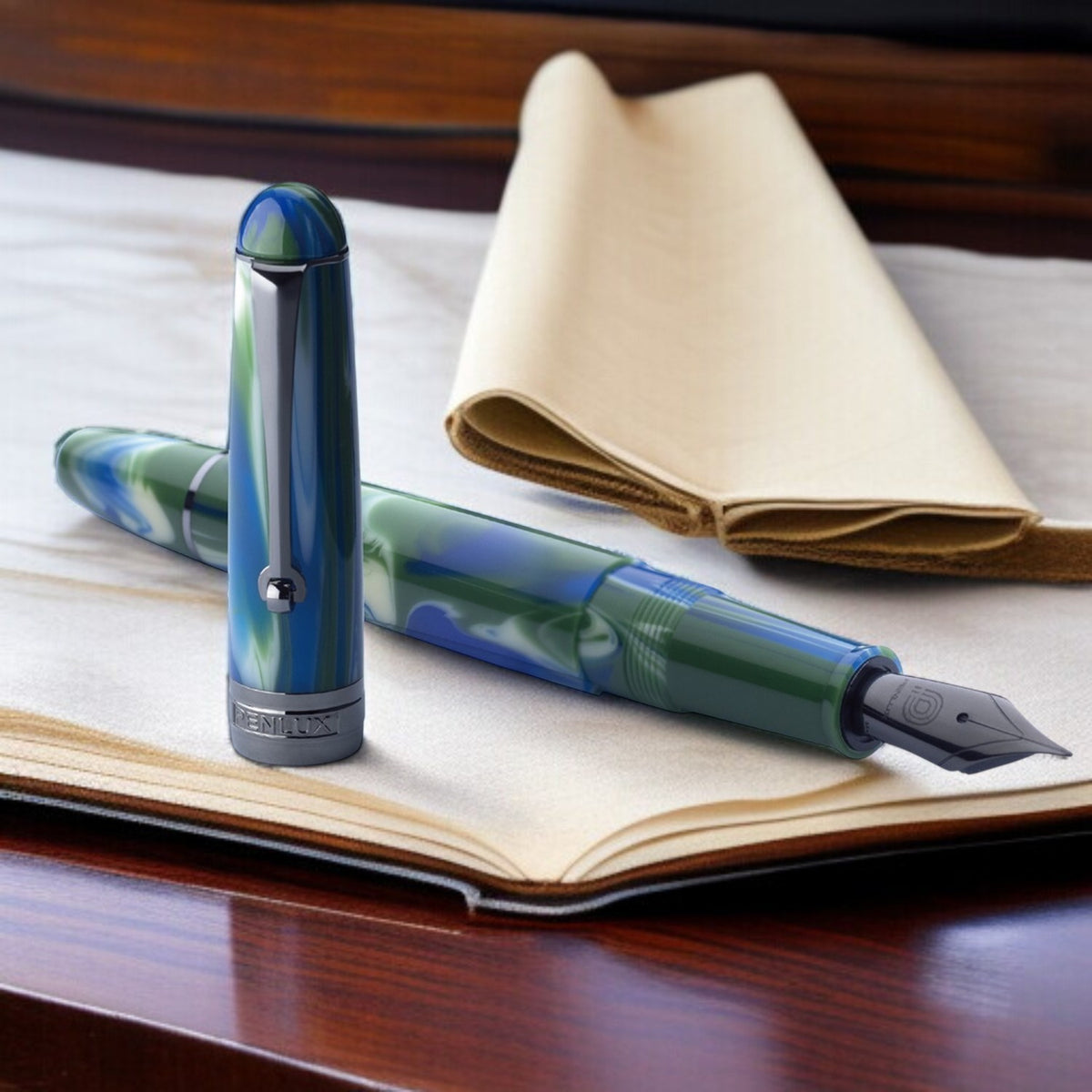 Penlux Masterpiece Delgado The Green Earth Fountain Pen (Limited Edition)