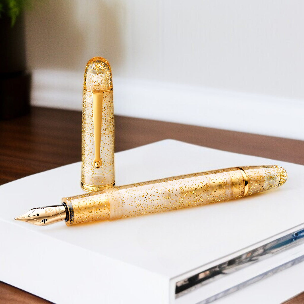Penlux Masterpiece Grande Great Natural Gold Sand GT Fountain Pen