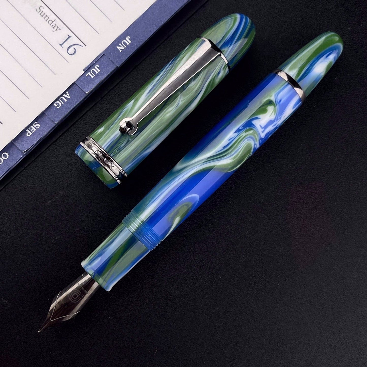 Penlux Masterpiece Grande The Green Earth Fountain Pen (Limited Edition)
