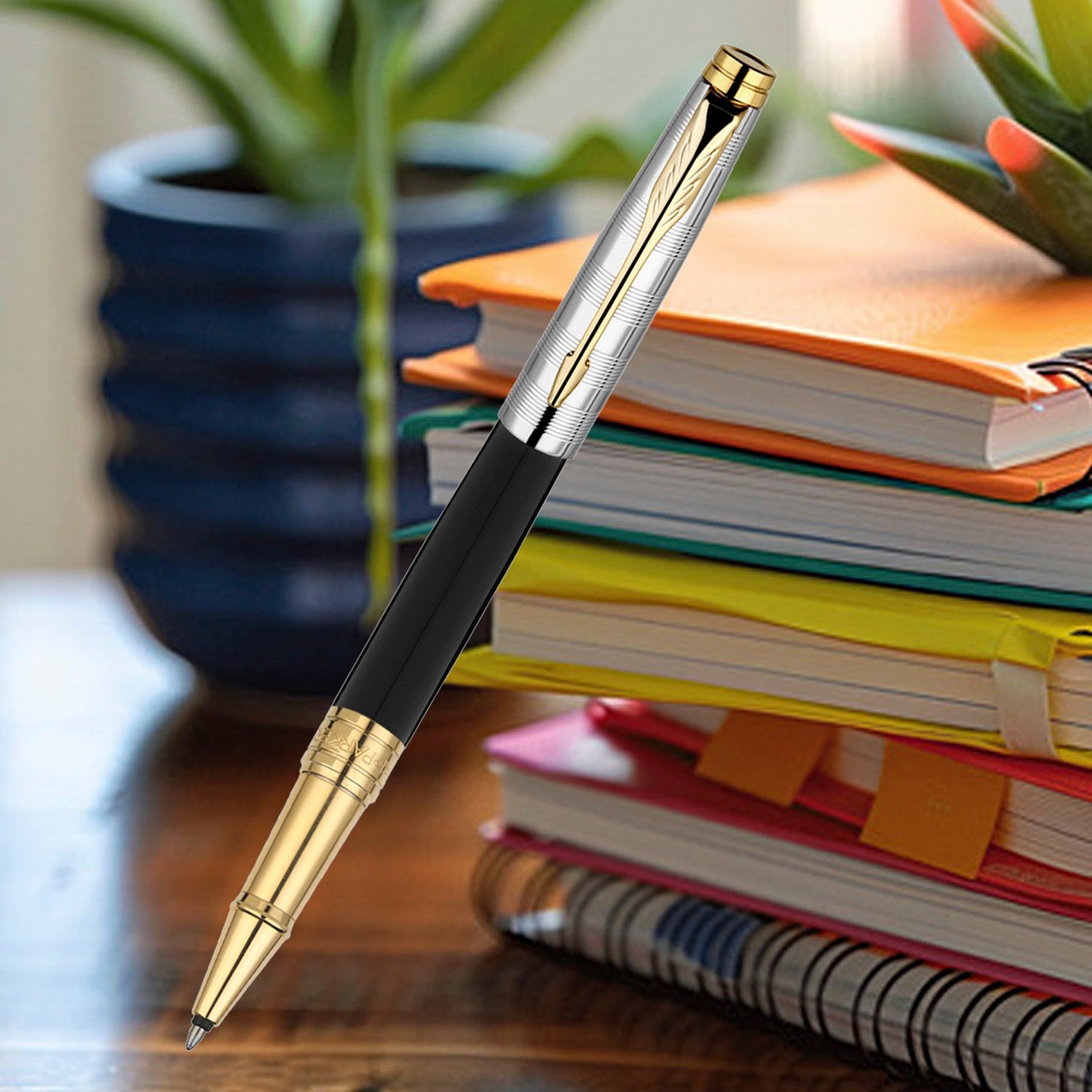 Parker Premium Aster Deluxe Black/Chrome GT Roller Ball Pen 9000037516