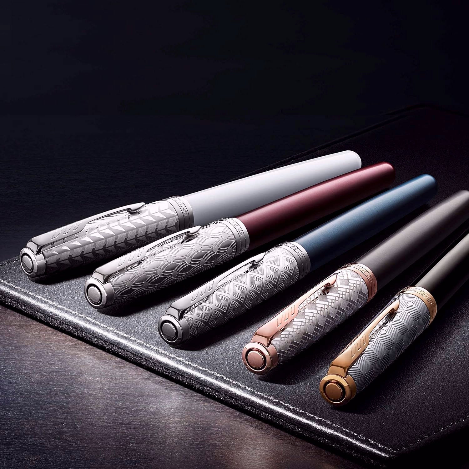 Parker Premium Sonnet Metal & Black Lacquer GT Fountain Pen