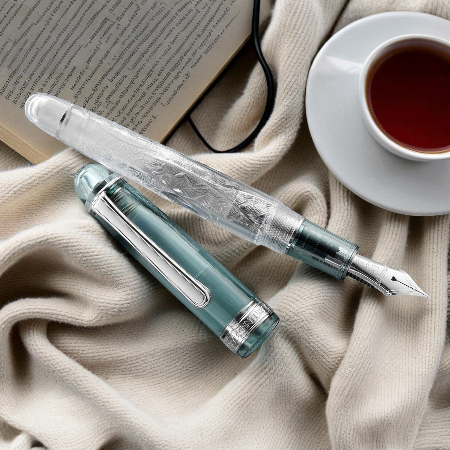 Platinum #3776 Century Fuji Kinu Gumo CT Fountain Pen (Limited Edition)