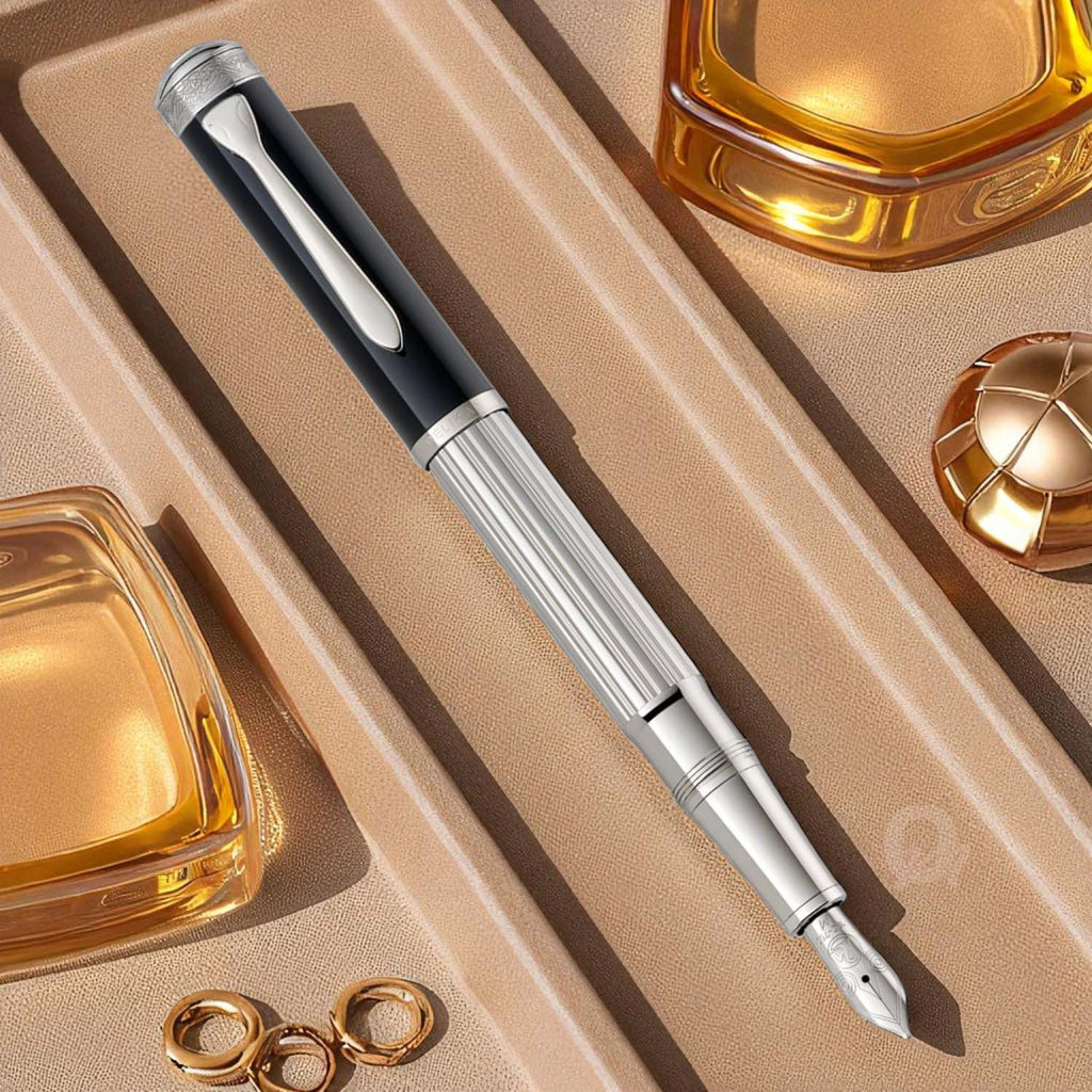 Pelikan Majesty M7005 Silver/Black Fountain Pen